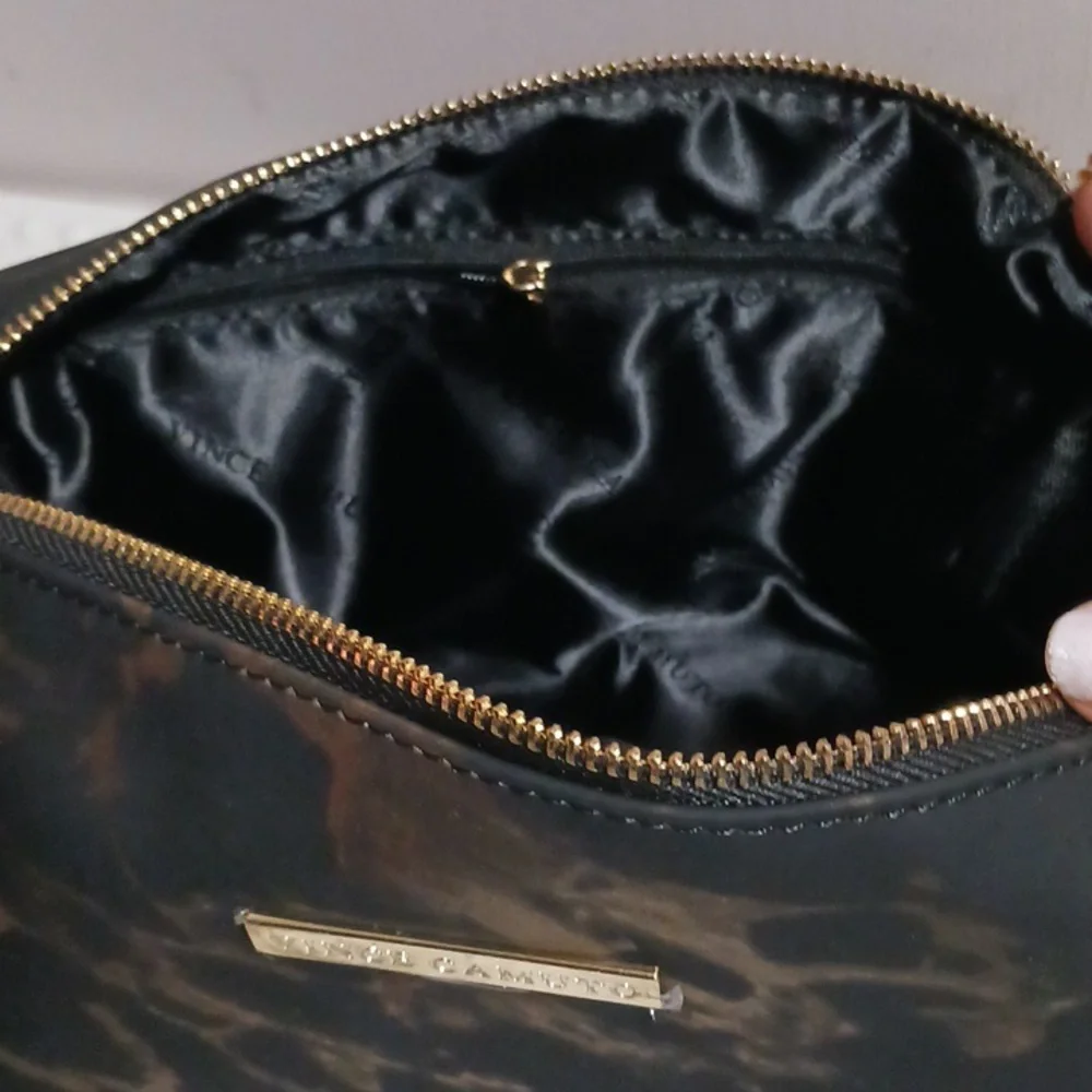 Vince Camuto ⚜️ Tortoise Design Cosmetic Bag *New*
